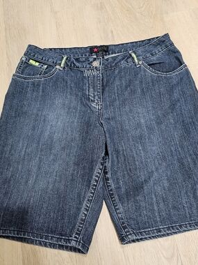 MXM Denim Bermuda Shorts Size 16 Blue Stretch Mid Rise Coastalgirl Cottagecore